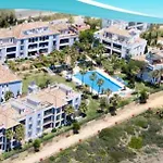 La Perla De La Bahia, Urbanizacion Gran Lujo 公寓